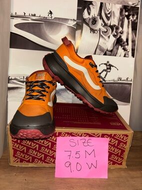 Vans MTE Crosspath Mid sz 7.5 Men’s 9.0 Women’s